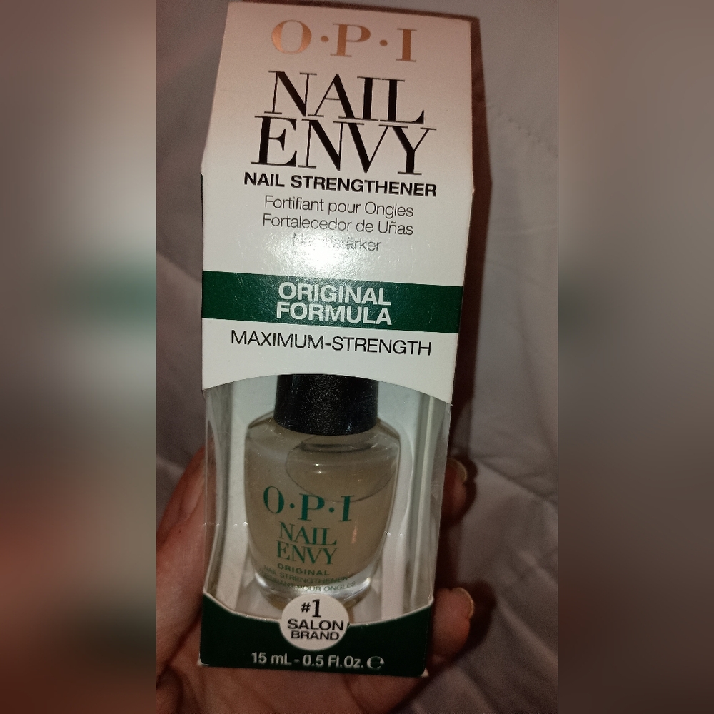 OPI Nail Envy Nail Strengthener